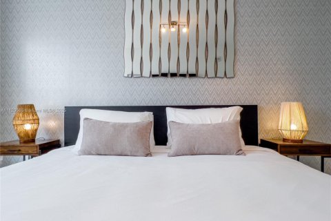 Condominio en alquiler en Miami, Florida, 1 dormitorio, 67.45 m2 № 2060023 - foto 25