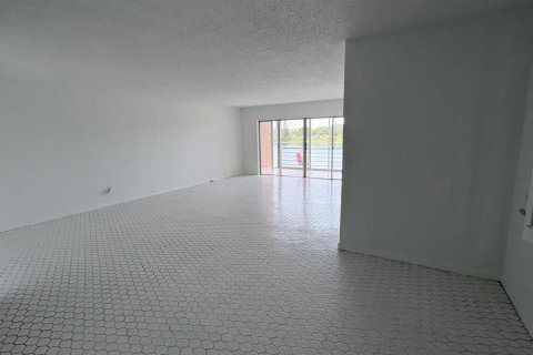 Copropriété à louer à Miami, Floride: 3 chambres, 158.58 m2 № 2397753 - photo 17