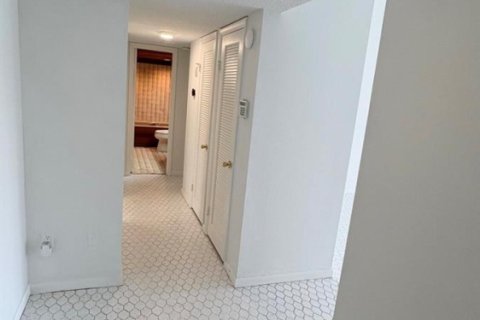Copropriété à louer à Miami, Floride: 3 chambres, 158.58 m2 № 2397753 - photo 22