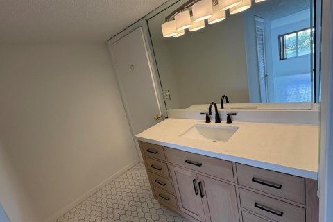 Copropriété à louer à Miami, Floride: 3 chambres, 158.58 m2 № 2397753 - photo 25