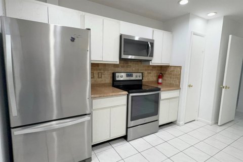 Copropriété à louer à Miami, Floride: 3 chambres, 158.58 m2 № 2397753 - photo 13