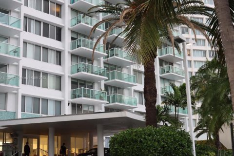 Studio à Condo à Miami Beach, Floride  № 2351392