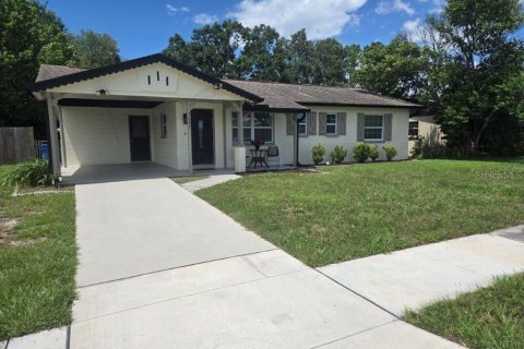 House in Tampa, Florida 3 bedrooms, 101.73 sq.m. № 1837621 - photo 18