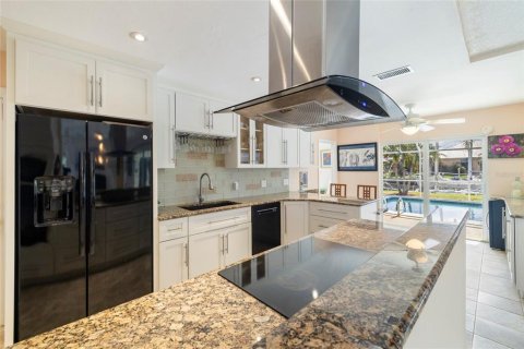 Casa en venta en Punta Gorda, Florida, 3 dormitorios, 199.74 m2 № 1778178 - foto 17