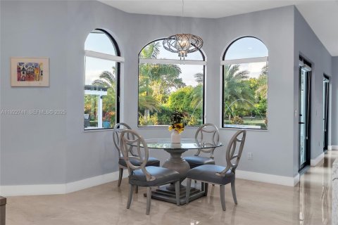 Casa en venta en Homestead, Florida, 4 dormitorios, 404.68 m2 № 1982045 - foto 13