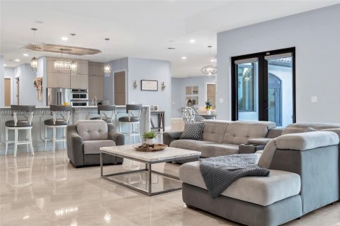 Casa en venta en Homestead, Florida, 4 dormitorios, 404.68 m2 № 1982045 - foto 23