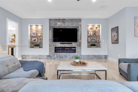 Casa en venta en Homestead, Florida, 4 dormitorios, 404.68 m2 № 1982045 - foto 21