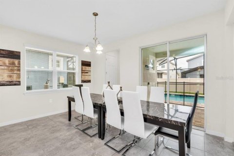 Villa ou maison à vendre à Kissimmee, Floride: 6 chambres, 277.5 m2 № 1572770 - photo 10