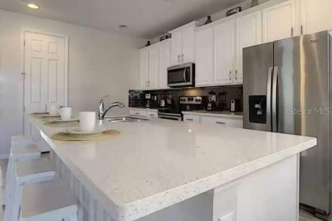 Villa ou maison à vendre à Kissimmee, Floride: 6 chambres, 277.5 m2 № 1572770 - photo 2