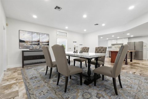 Casa en venta en Lakeland, Florida, 6 dormitorios, 396.14 m2 № 2214591 - foto 10