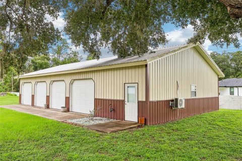 Casa en venta en Lakeland, Florida, 6 dormitorios, 396.14 m2 № 2214591 - foto 2