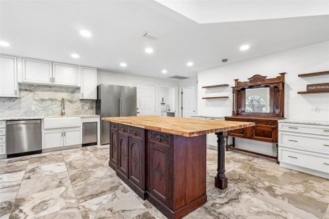 Casa en venta en Lakeland, Florida, 6 dormitorios, 396.14 m2 № 2214591 - foto 13