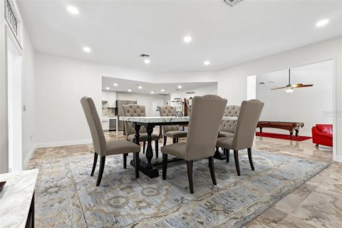 Casa en venta en Lakeland, Florida, 6 dormitorios, 396.14 m2 № 2214591 - foto 8