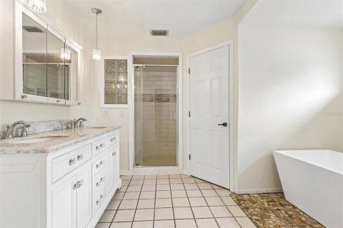 Casa en venta en Lakeland, Florida, 6 dormitorios, 396.14 m2 № 2214591 - foto 28