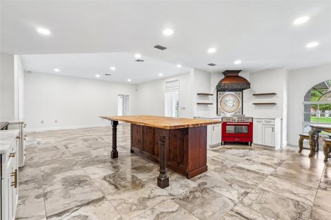 Casa en venta en Lakeland, Florida, 6 dormitorios, 396.14 m2 № 2214591 - foto 17