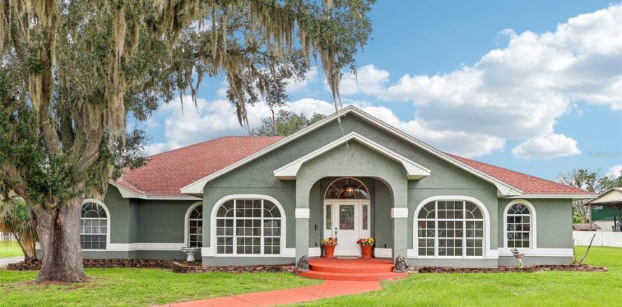 Casa en Lakeland, Florida 6 dormitorios, 396.14 m2 № 2214591