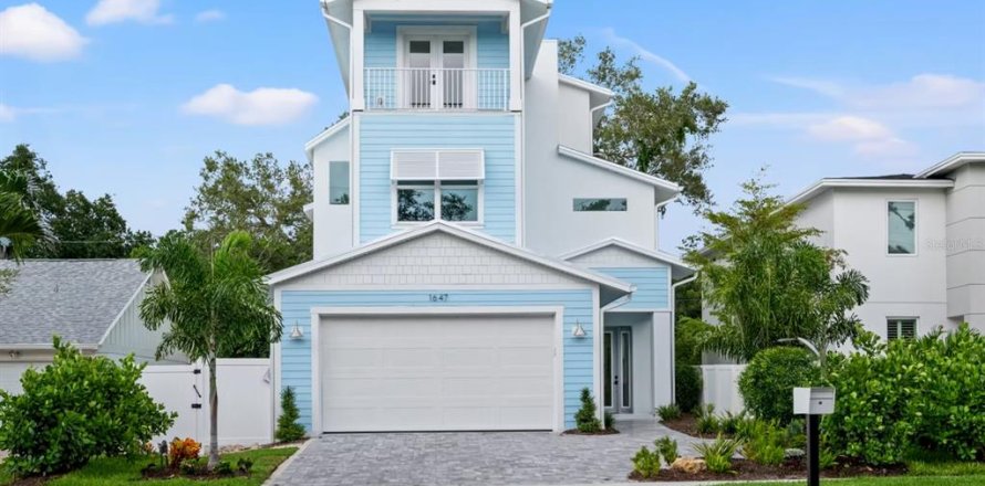 Casa en Sarasota, Florida 5 dormitorios, 280.84 m2 № 1590146