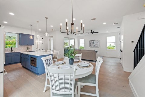 Casa en venta en Sarasota, Florida, 5 dormitorios, 280.84 m2 № 1590146 - foto 20