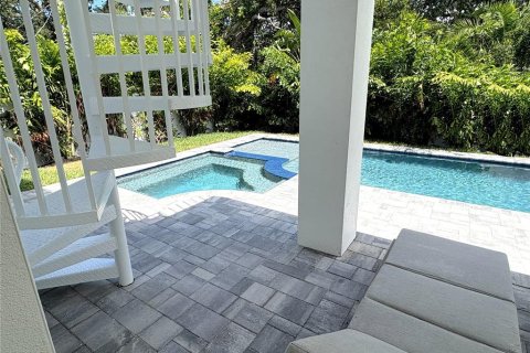 Casa en venta en Sarasota, Florida, 5 dormitorios, 280.84 m2 № 1590146 - foto 12