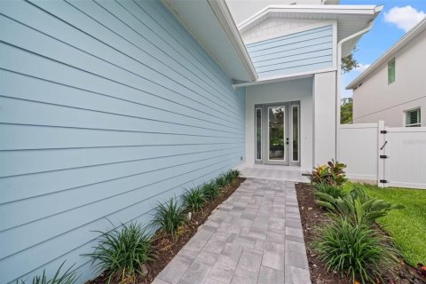Casa en venta en Sarasota, Florida, 5 dormitorios, 280.84 m2 № 1590146 - foto 6