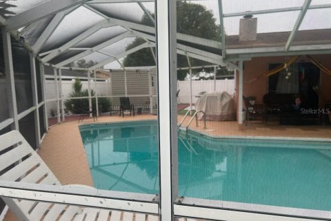 Casa en venta en Brandon, Florida, 5 dormitorios, 192.03 m2 № 1801356 - foto 10