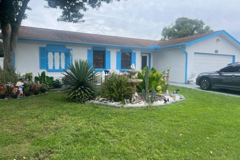 Casa en venta en Brandon, Florida, 5 dormitorios, 192.03 m2 № 1801356 - foto 5