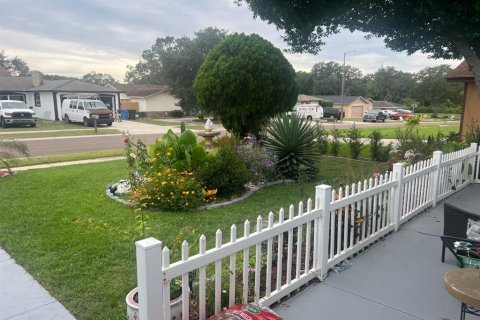 Casa en venta en Brandon, Florida, 5 dormitorios, 192.03 m2 № 1801356 - foto 6