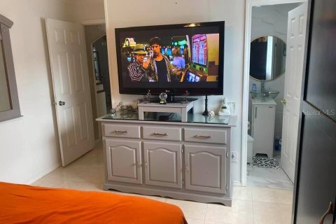 Casa en venta en Brandon, Florida, 5 dormitorios, 192.03 m2 № 1801356 - foto 30