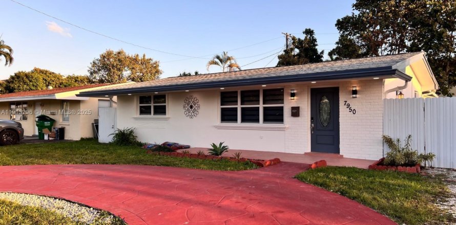 Villa ou maison à Pembroke Pines, Floride 2 chambres, 85.47 m2 № 1971495