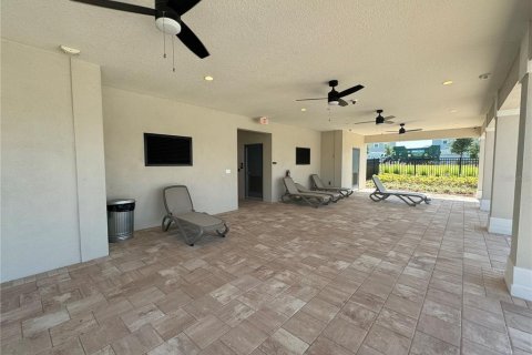 House in Winter Garden, Florida 4 bedrooms, 193.42 sq.m. № 1910871 - photo 21