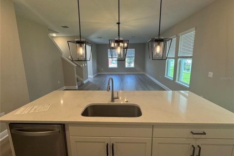 House in Winter Garden, Florida 4 bedrooms, 193.42 sq.m. № 1910871 - photo 4