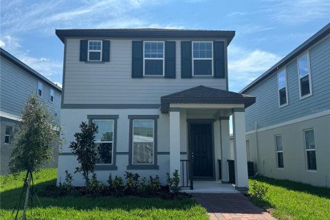 House in Winter Garden, Florida 4 bedrooms, 193.42 sq.m. № 1910871 - photo 1