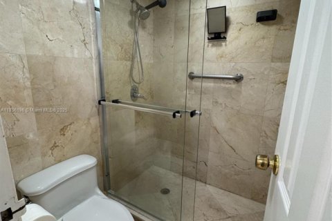 Copropriété à vendre à Sunny Isles Beach, Floride: 1 chambre, 92.07 m2 № 1894233 - photo 24
