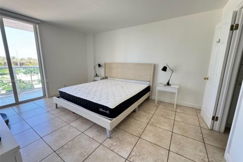 Copropriété à vendre à Sunny Isles Beach, Floride: 1 chambre, 92.07 m2 № 1894233 - photo 18