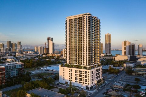 Apartamento en Miami, Florida 1 dormitorio, 70.05 m2 № 2054624