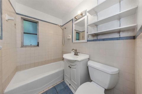 Casa en venta en Saint Petersburg, Florida, 2 dormitorios, 93.65 m2 № 2342261 - foto 11