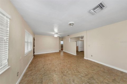 Casa en venta en Saint Petersburg, Florida, 2 dormitorios, 93.65 m2 № 2342261 - foto 6
