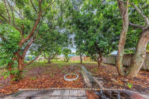 Casa en venta en Saint Petersburg, Florida, 2 dormitorios, 93.65 m2 № 2342261 - foto 3