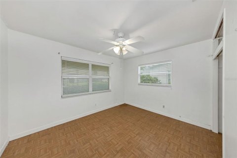 Casa en venta en Saint Petersburg, Florida, 2 dormitorios, 93.65 m2 № 2342261 - foto 12