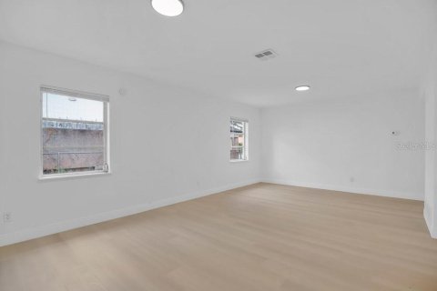 Villa ou maison à vendre à Maitland, Floride: 4 chambres, 189.33 m2 № 2149860 - photo 5