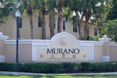 Townhouse in Miramar, Florida 3 bedrooms, 155.05 sq.m. № 1867855 - photo 1