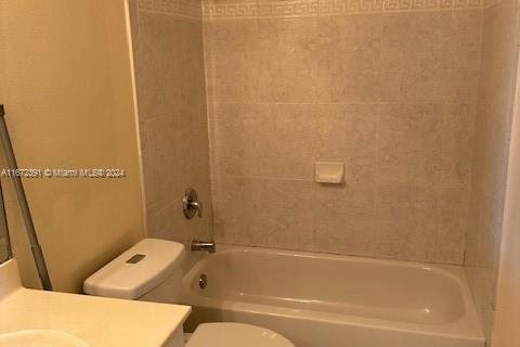 Townhouse in Miramar, Florida 3 bedrooms, 155.05 sq.m. № 1867855 - photo 7
