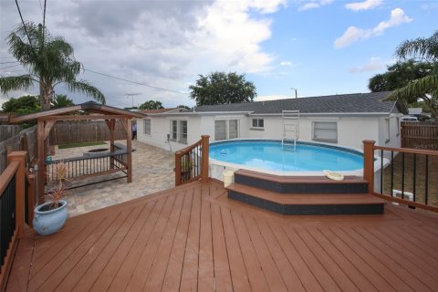 Casa en venta en Holiday, Florida, 4 dormitorios, 140.28 m2 № 1910740 - foto 2