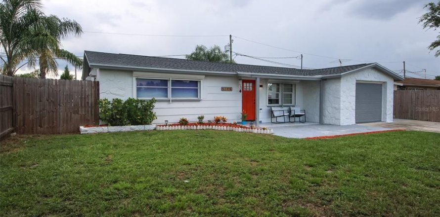 Casa en Holiday, Florida 4 dormitorios, 140.28 m2 № 1910740