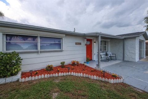 Casa en venta en Holiday, Florida, 4 dormitorios, 140.28 m2 № 1910740 - foto 6