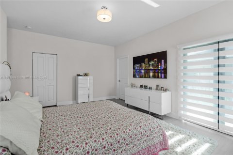 Townhouse in Doral, Florida 3 bedrooms, 175.96 sq.m. № 1944115 - photo 21