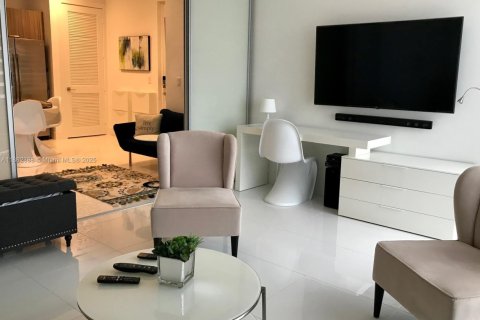 Condo in Fort Lauderdale, Florida, 1 bedroom in GALLERIA VILLAGES  № 1890836 - photo 19