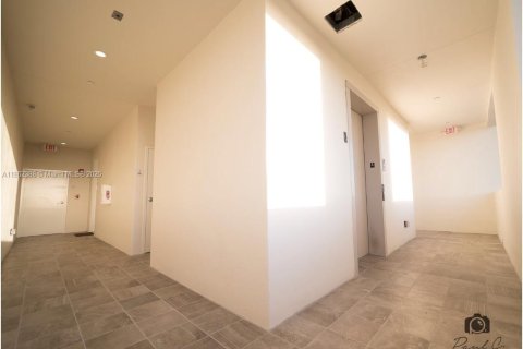 Condo in Fort Lauderdale, Florida, 1 bedroom in GALLERIA VILLAGES  № 1890836 - photo 22