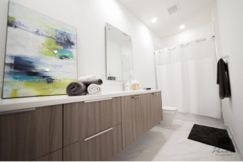 Condo in Fort Lauderdale, Florida, 1 bedroom in GALLERIA VILLAGES  № 1890836 - photo 27