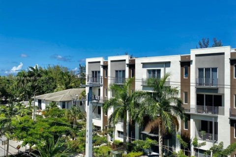 Condo in Fort Lauderdale, Florida, 1 bedroom in GALLERIA VILLAGES  № 1890836 - photo 30